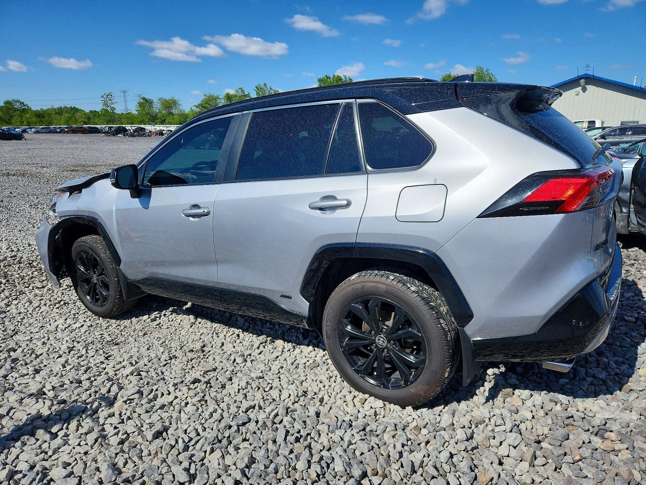2024 Toyota Rav4 Xse - Image 2