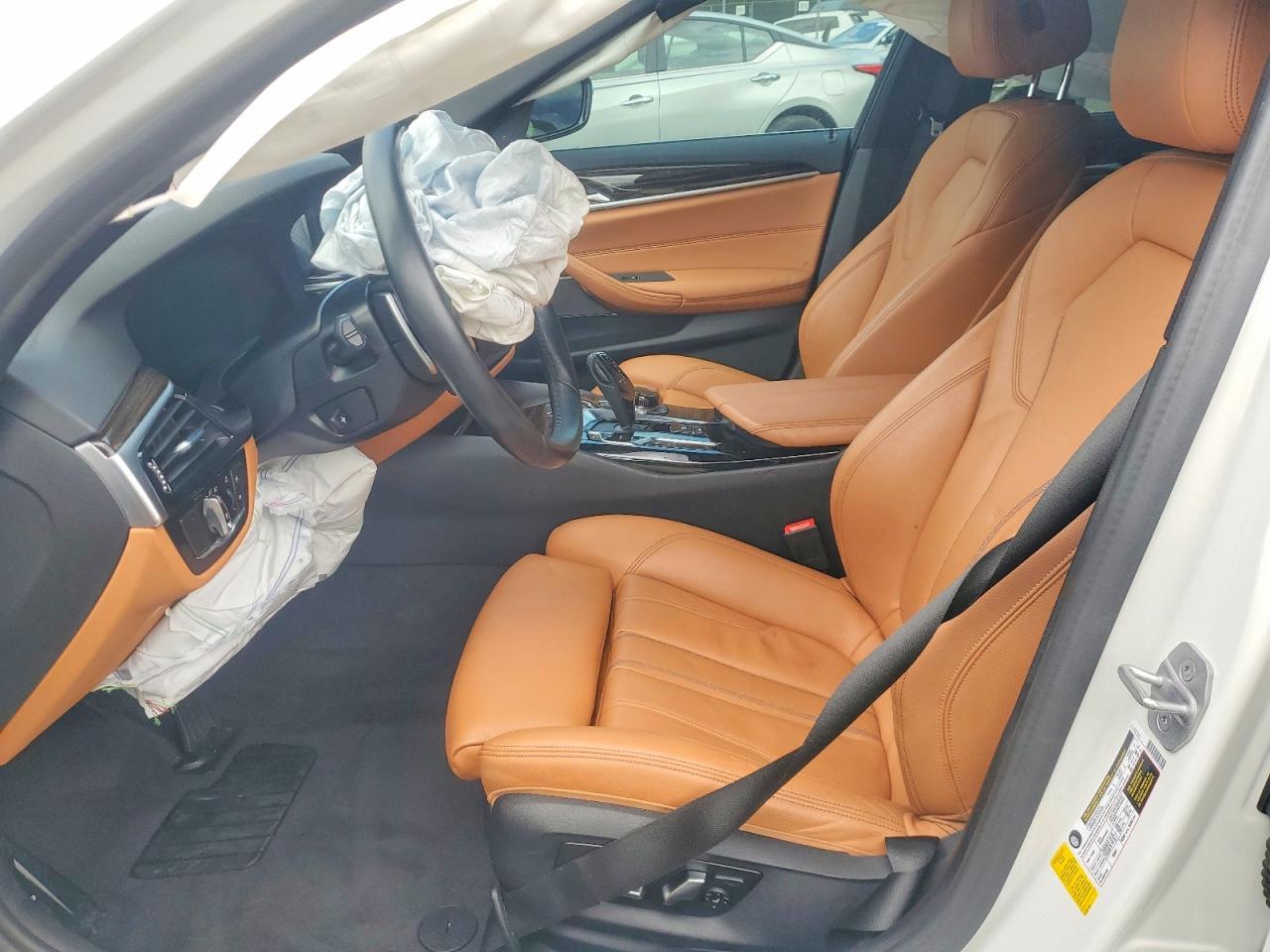 2021 BMW 530 I - Фото 7
