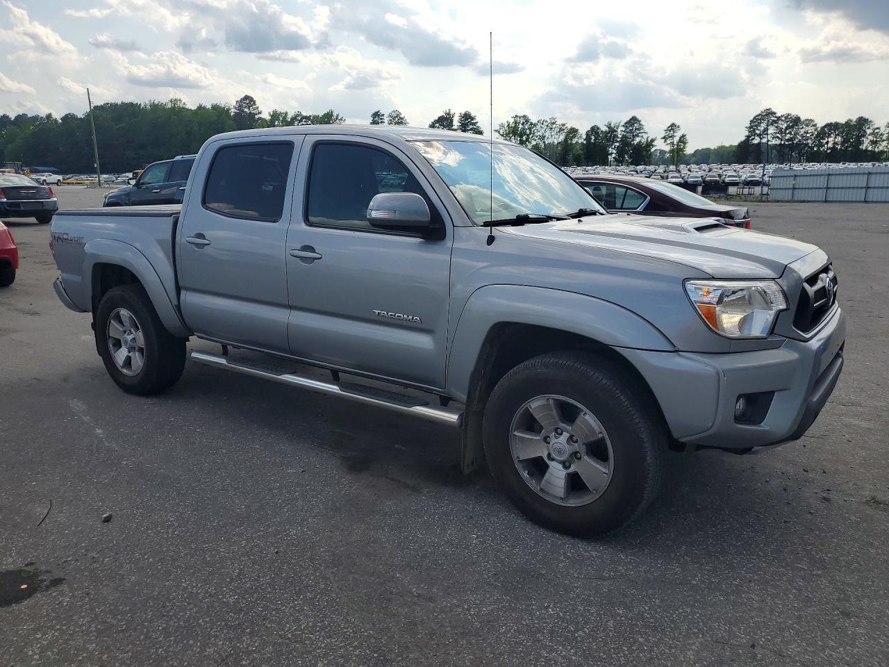 2015 Toyota Tacoma V6 - Фото 4