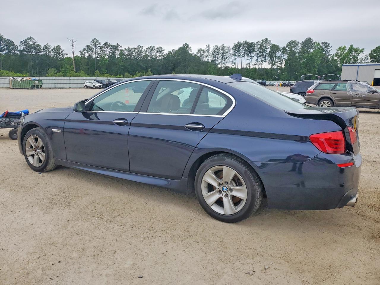 2012 BMW 528 Xi - Фото 2