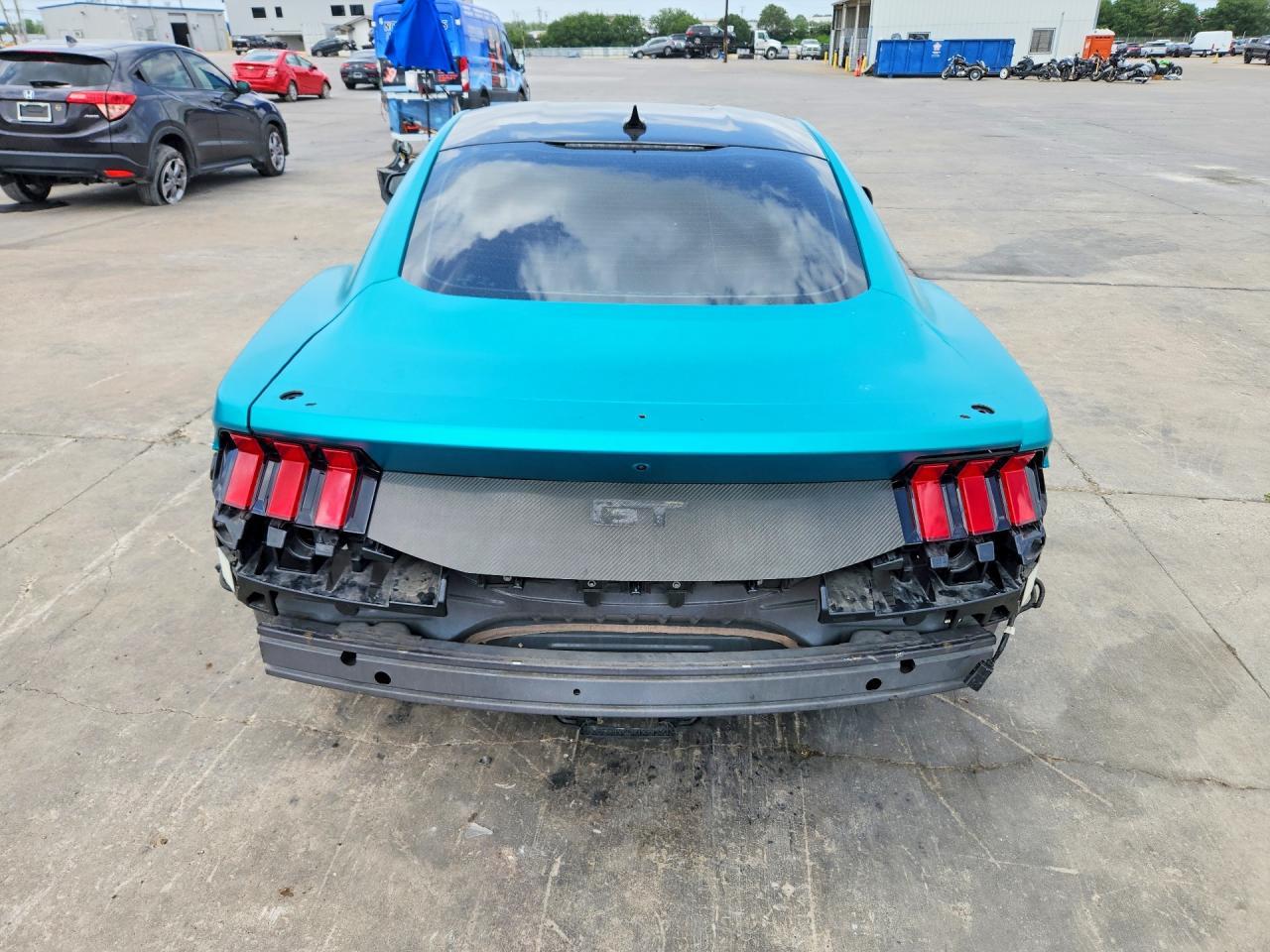2024 Ford Mustang Gt - Фото 6