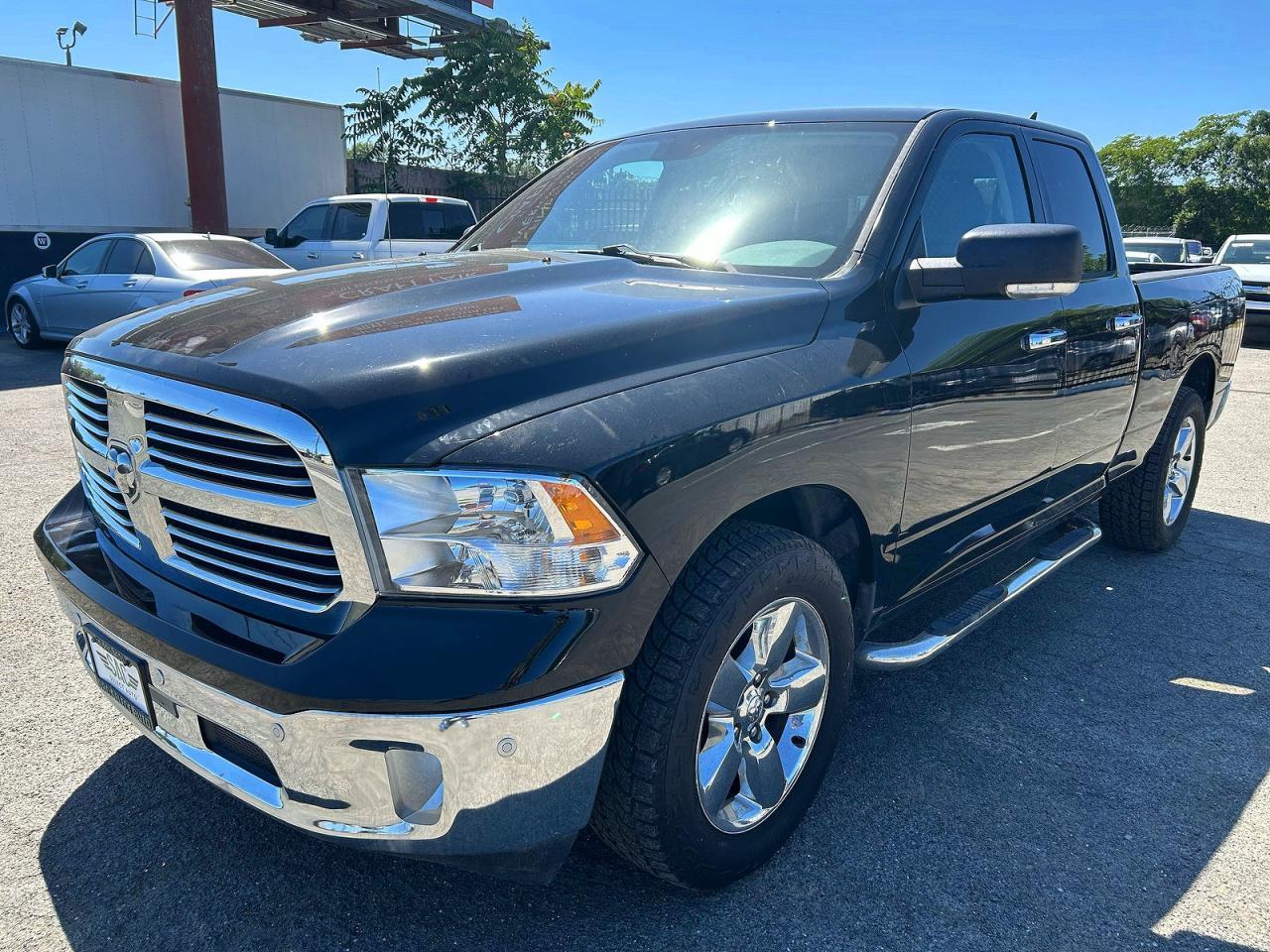 2015 Ram 1500 Slt - Image 2