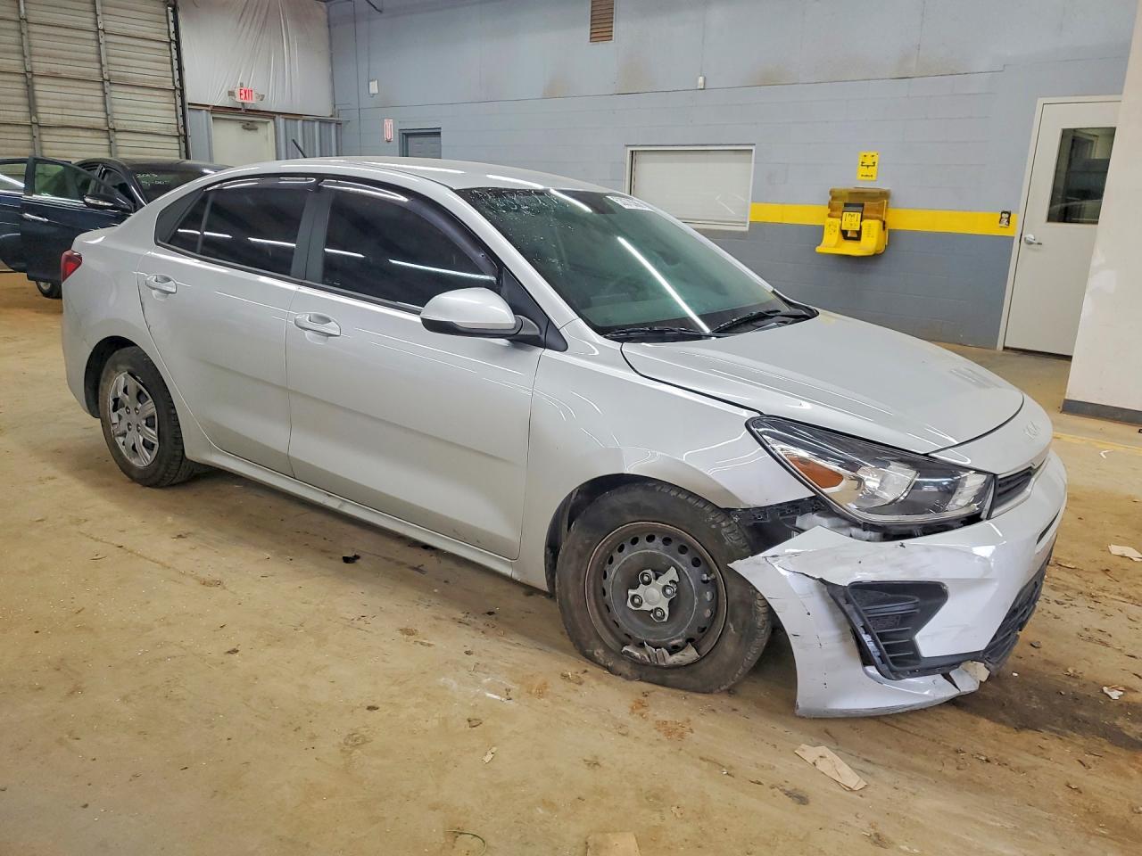 2023 Kia Rio S - Фото 4