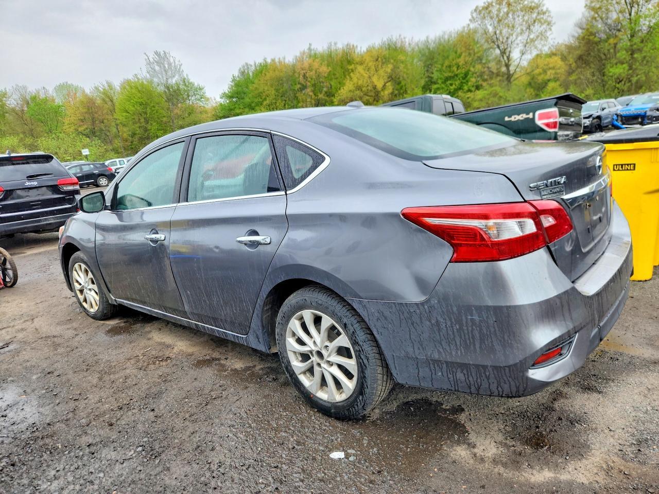 2018 Nissan Sentra Sv - Image 2