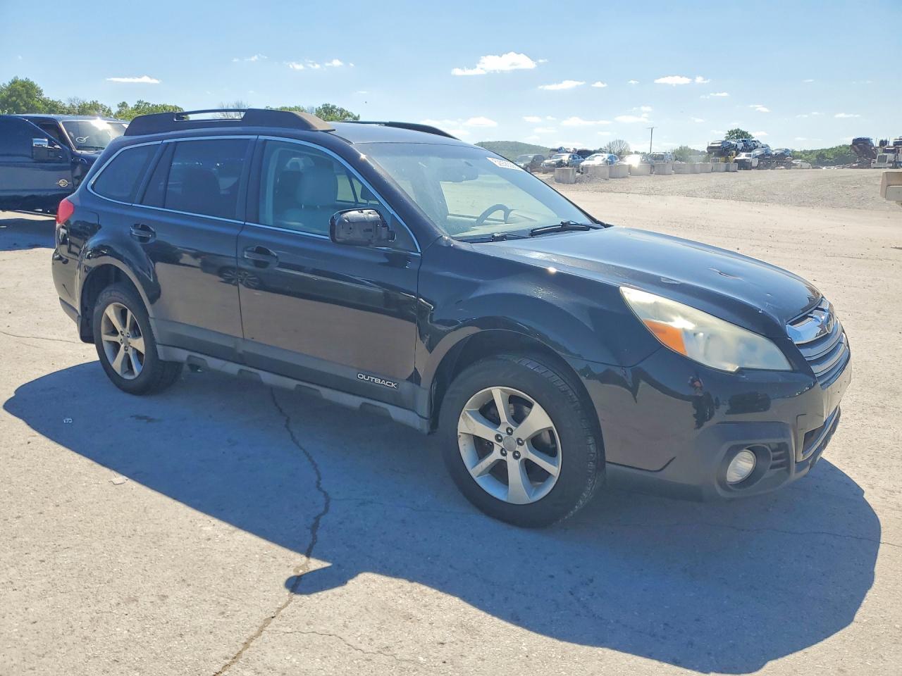 2013 Subaru Outback 2.5I Premium - Image 4