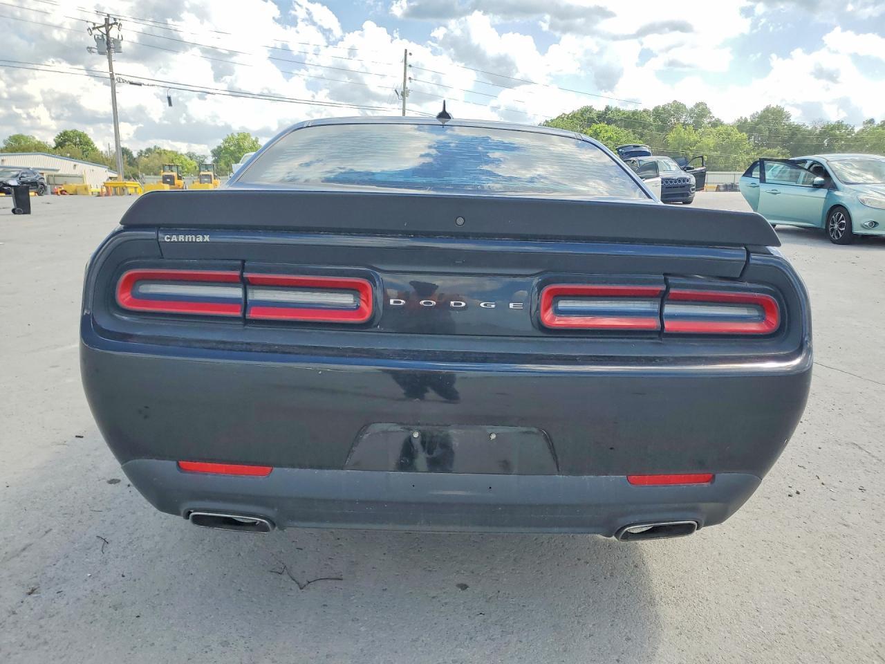 2018 Dodge Challenger Sxt - Image 6