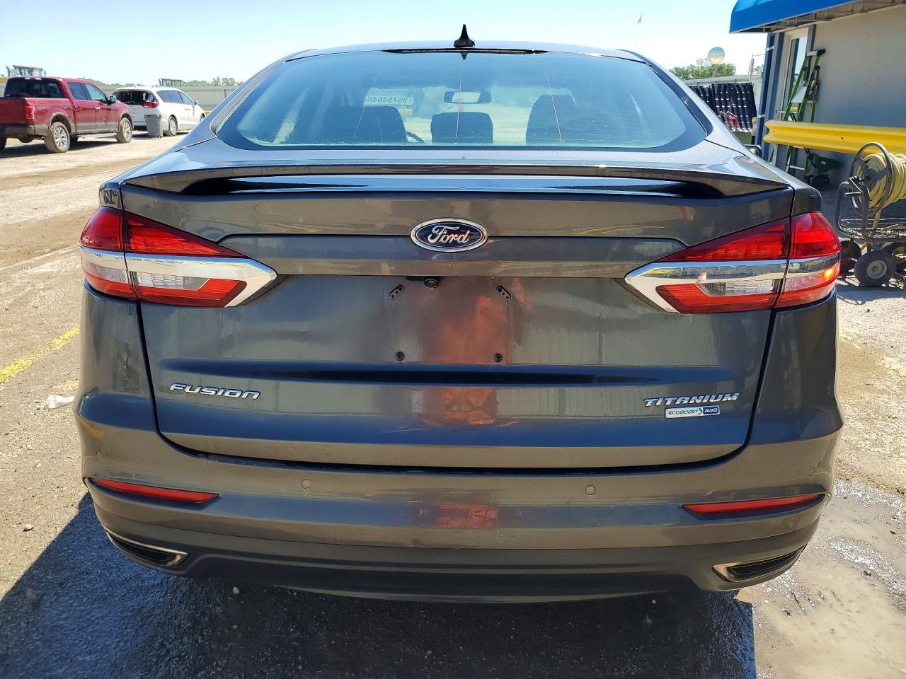 2019 Ford Fusion Titanium - Фото 6