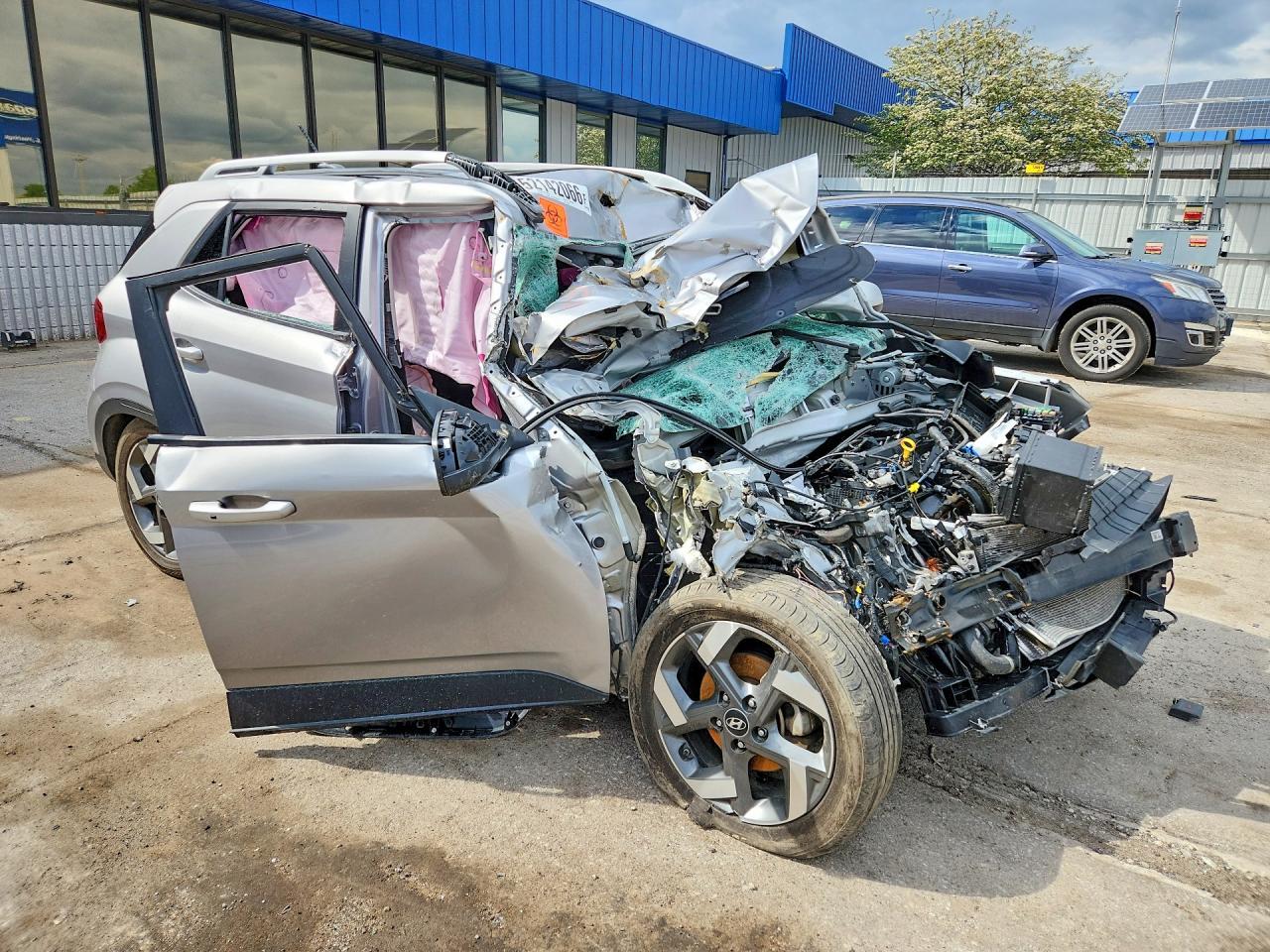 2024 Hyundai Venue Sel - Image 4
