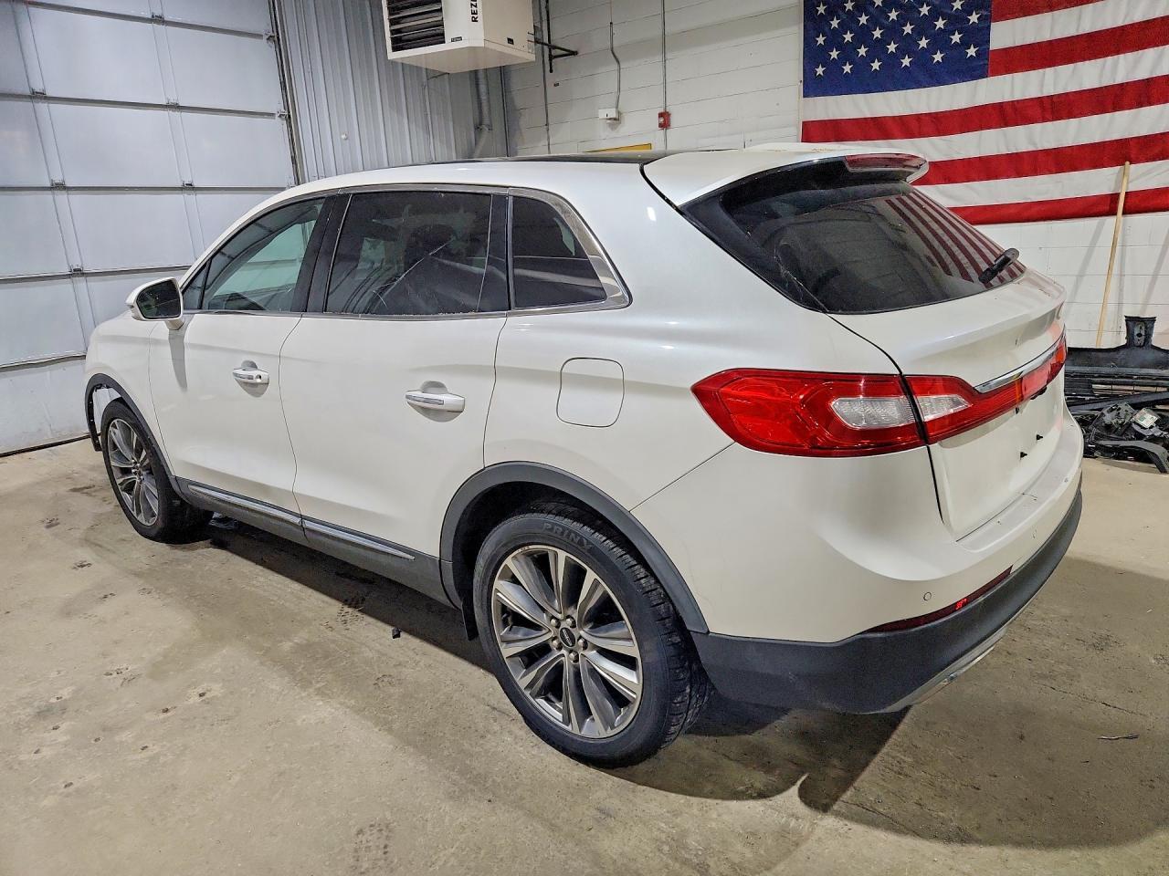 2016 Lincoln Mkx Reserve - Image 2