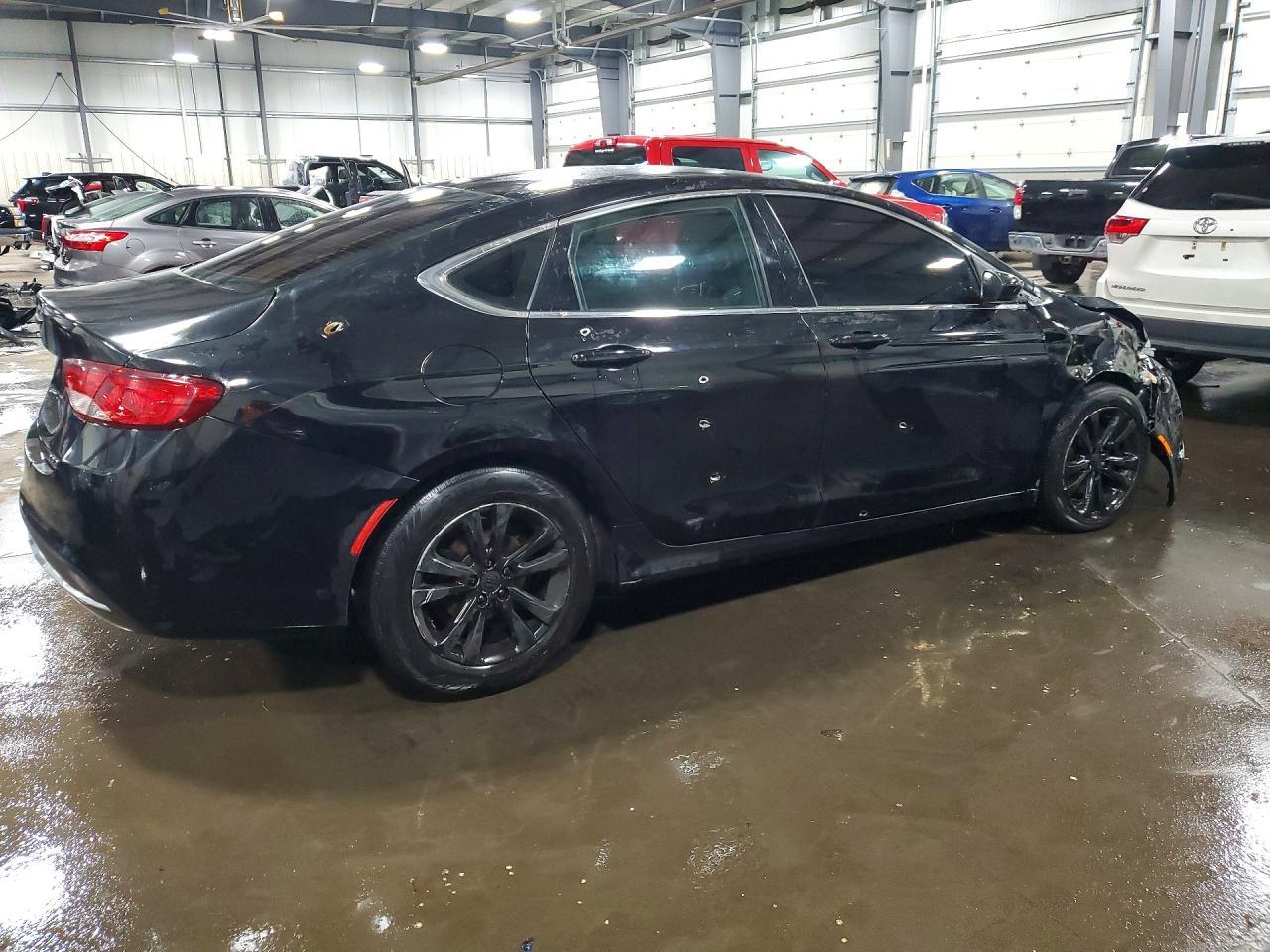 2016 Chrysler 200 Limited - Image 3