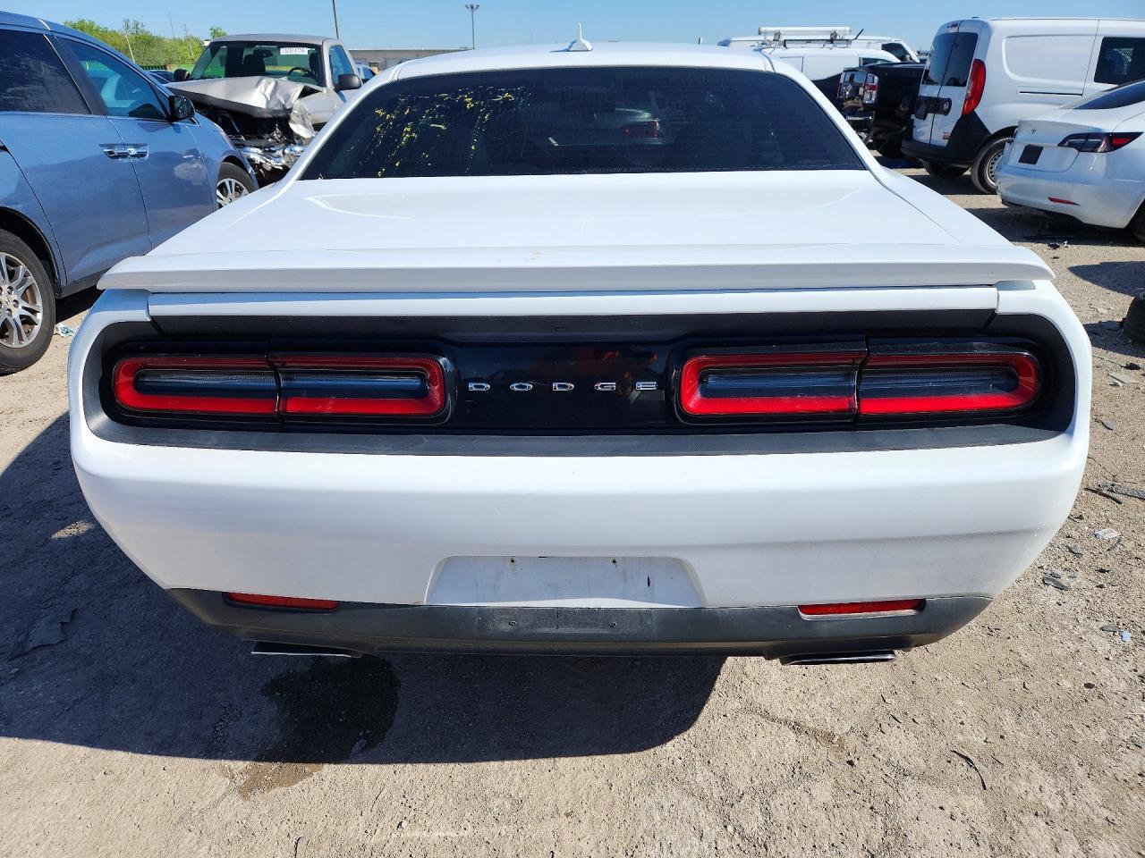 2015 Dodge Challenger Sxt - Image 6