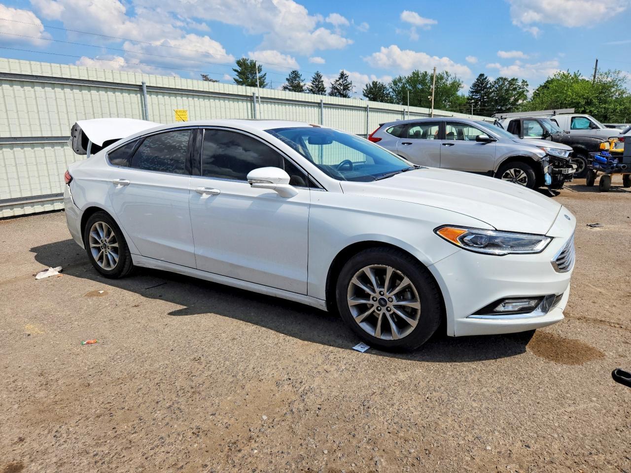 2017 Ford Fusion Se - Фото 4