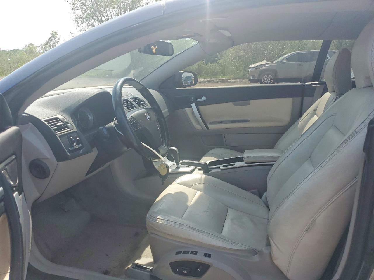 2012 Volvo C70 T5 - Image 7
