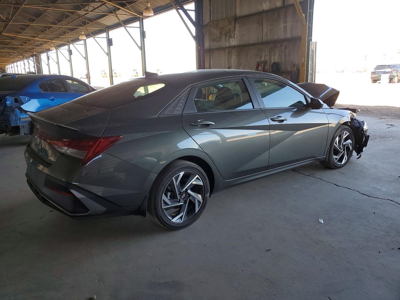 2025 Hyundai Elantra Hybrid Sel Sport - Фото 3