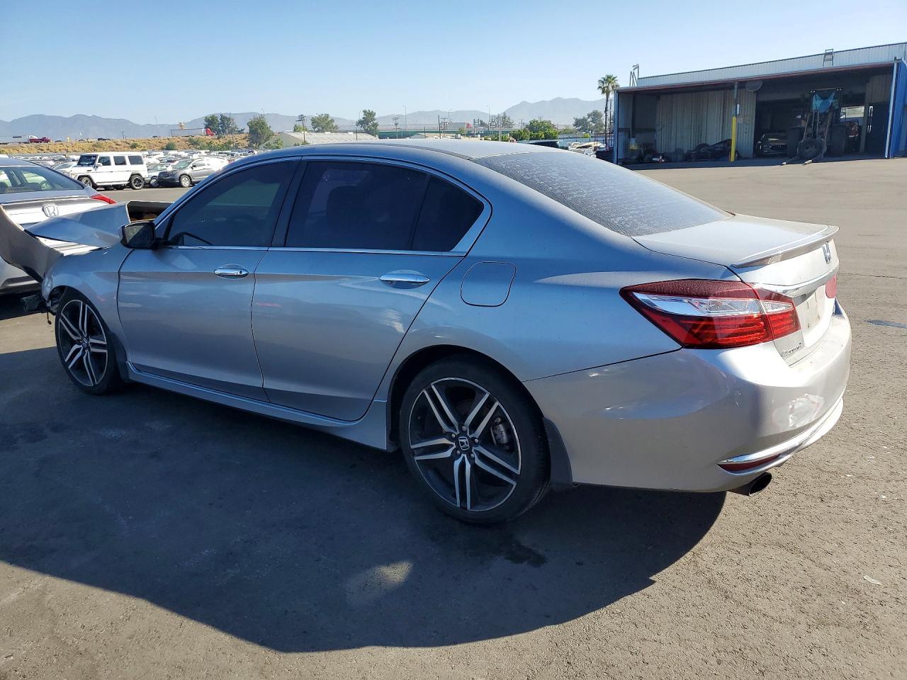 2016 Honda Accord Sport - Фото 2
