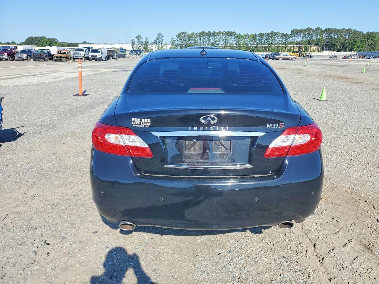 2013 Infiniti M37 Base - Фото 6