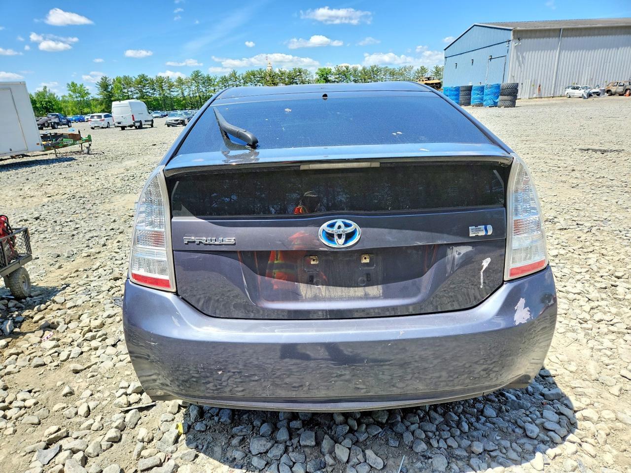 2011 Toyota Prius Two - Image 6