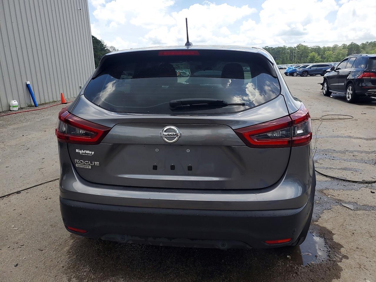 2020 Nissan Rogue Sport S - Image 6