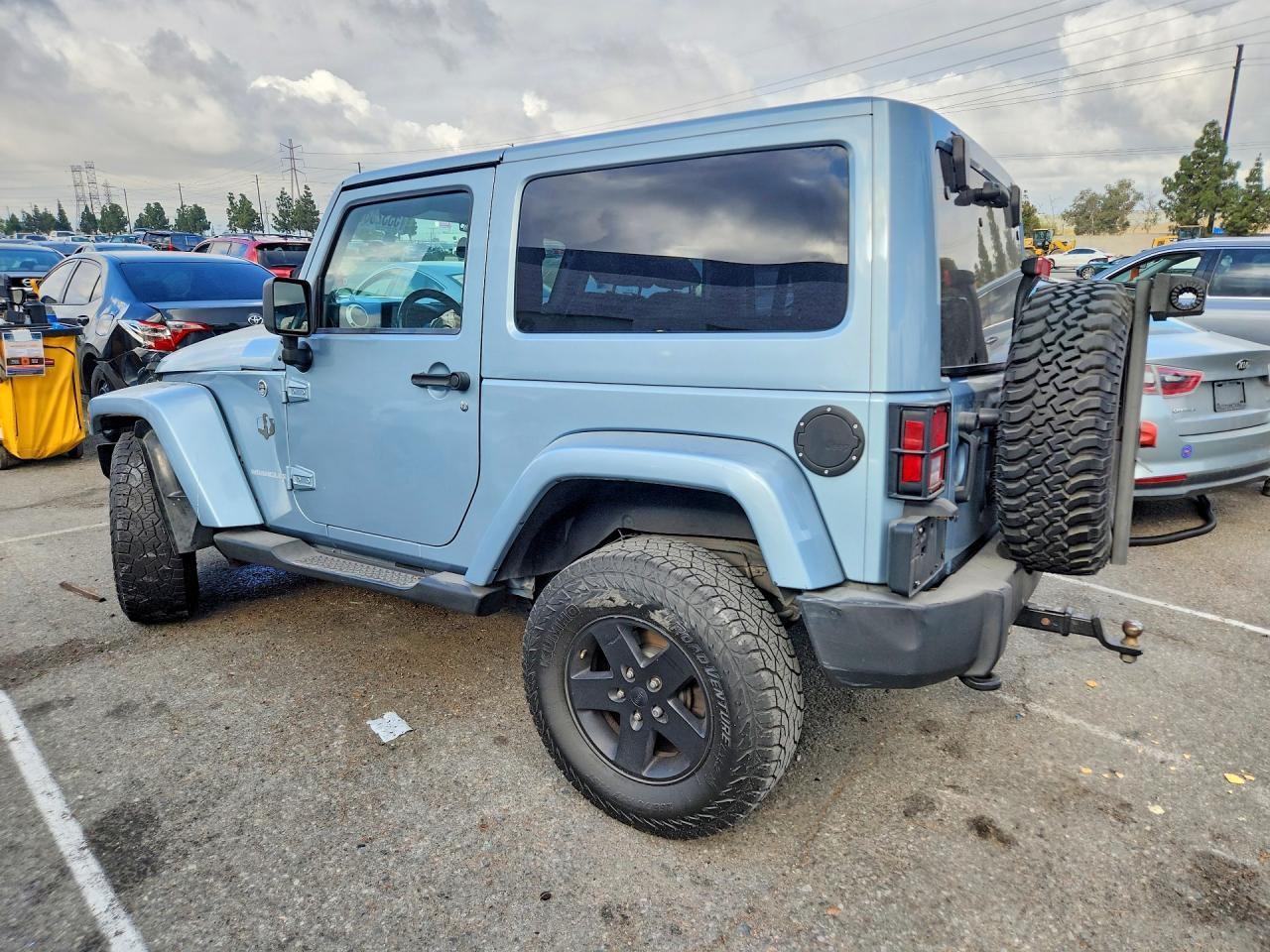 2012 Jeep Wrangler Sahara - Фото 2