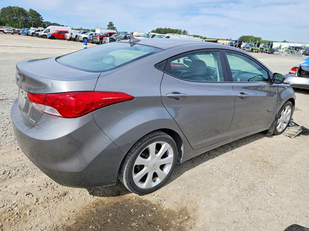 2013 Hyundai Elantra Limited - Фото 3