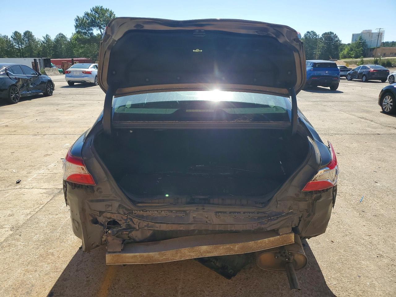 2019 Toyota Camry Le - Фото 6