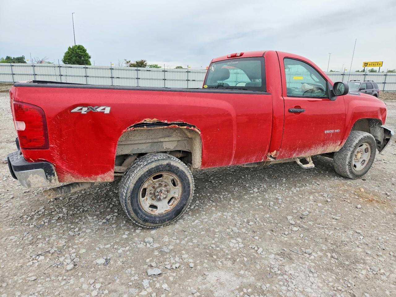 2013 Chevrolet Silverado K2500 Heavy Duty - Фото 3