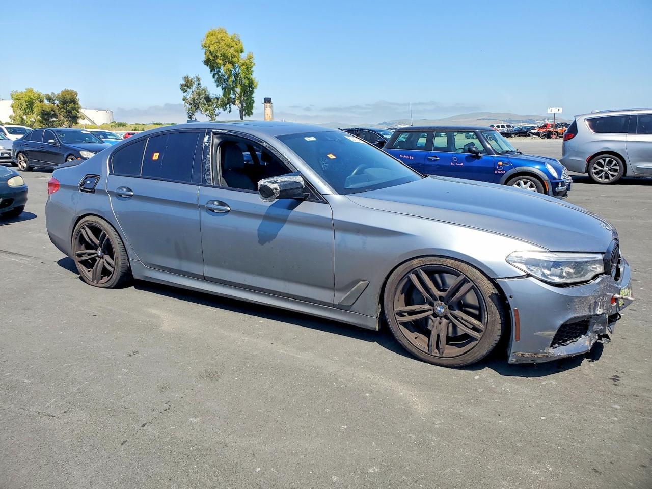 2020 BMW M550Xi - Фото 4