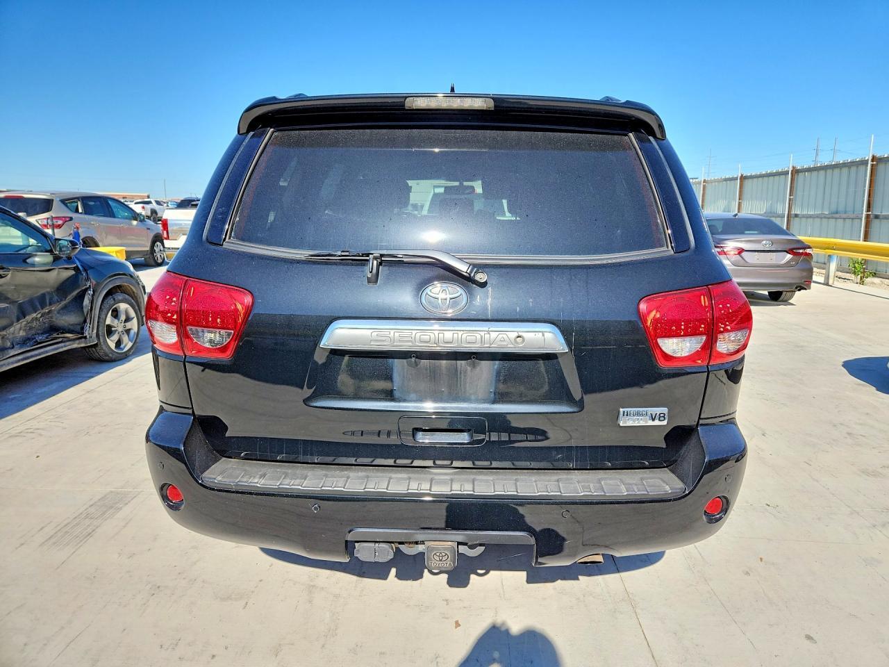 2016 Toyota Sequoia Limited - Image 6