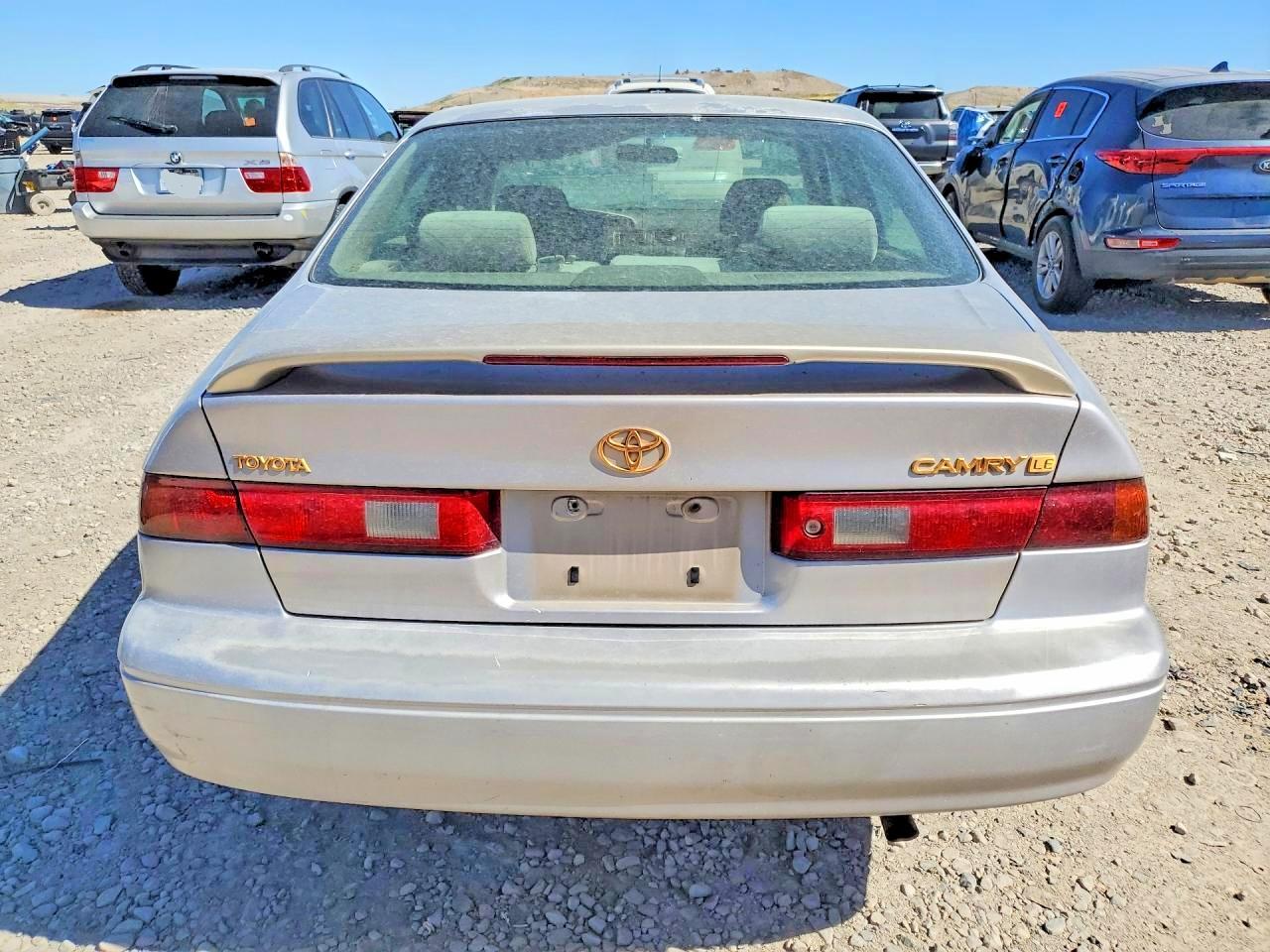 1997 Toyota Camry Le - Image 6