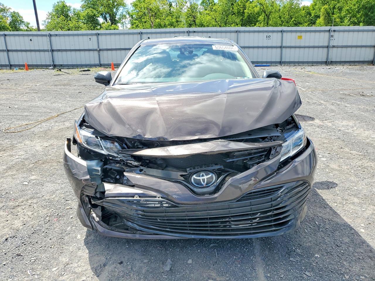 2019 Toyota Camry Le - Фото 5