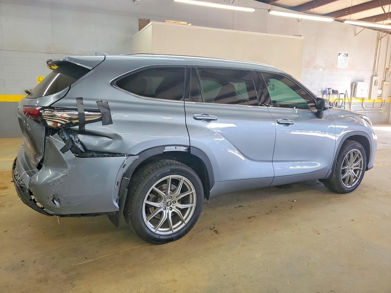 2020 Toyota Highlander Xle - Фото 3