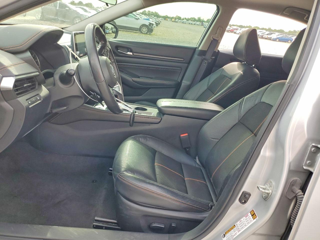 2022 Nissan Altima Sr - Image 7