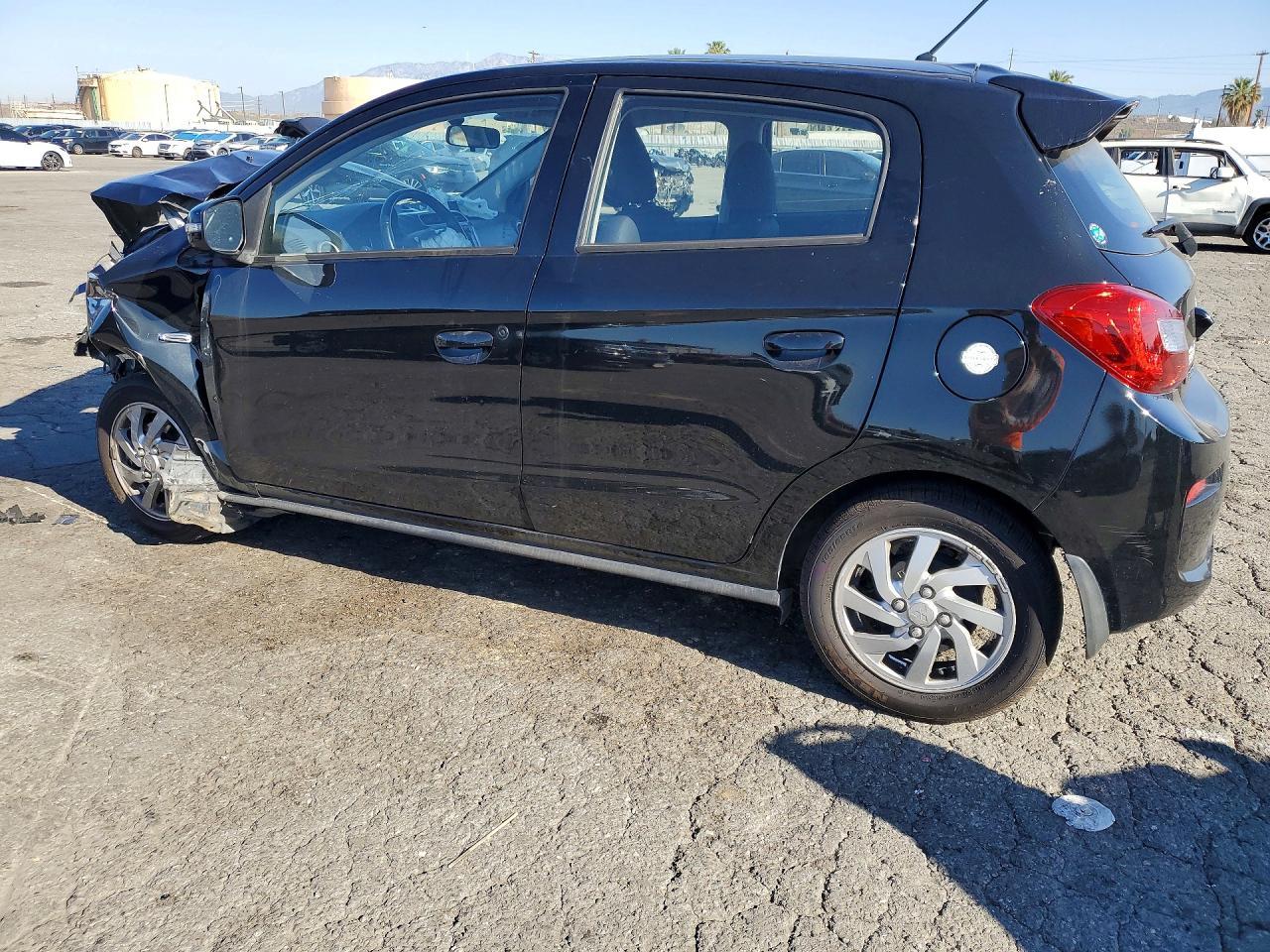 2019 Mitsubishi Mirage Se - Фото 2