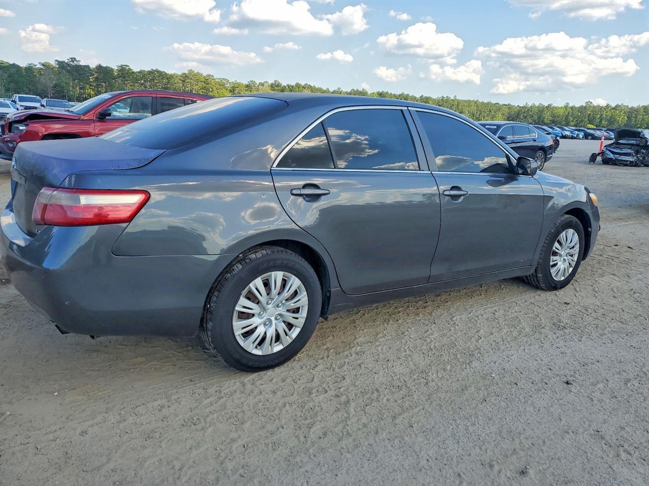 2007 Toyota Camry Le - Фото 3