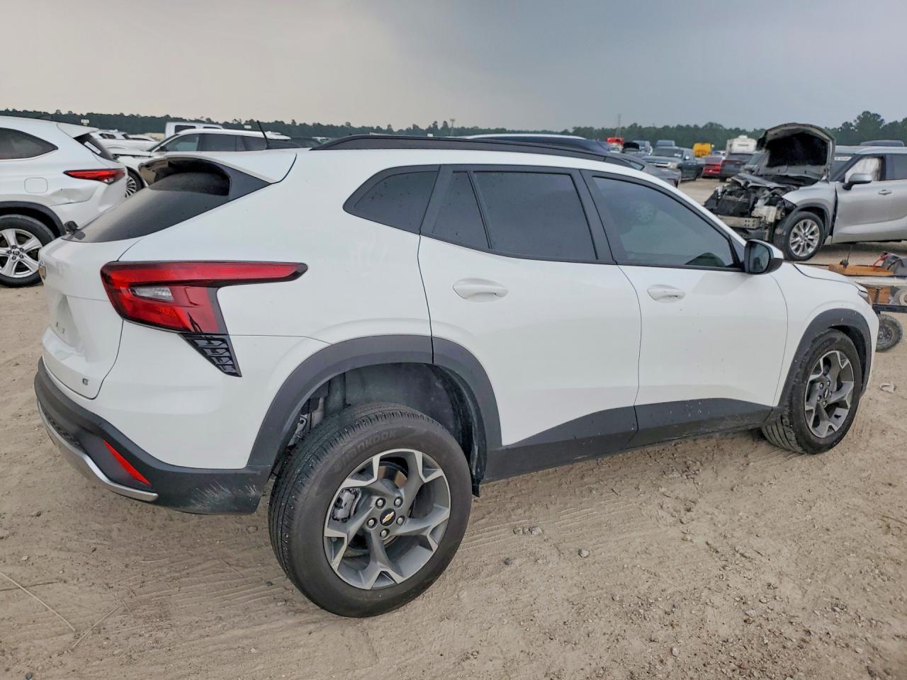 2025 Chevrolet Trax 1Lt - Image 3
