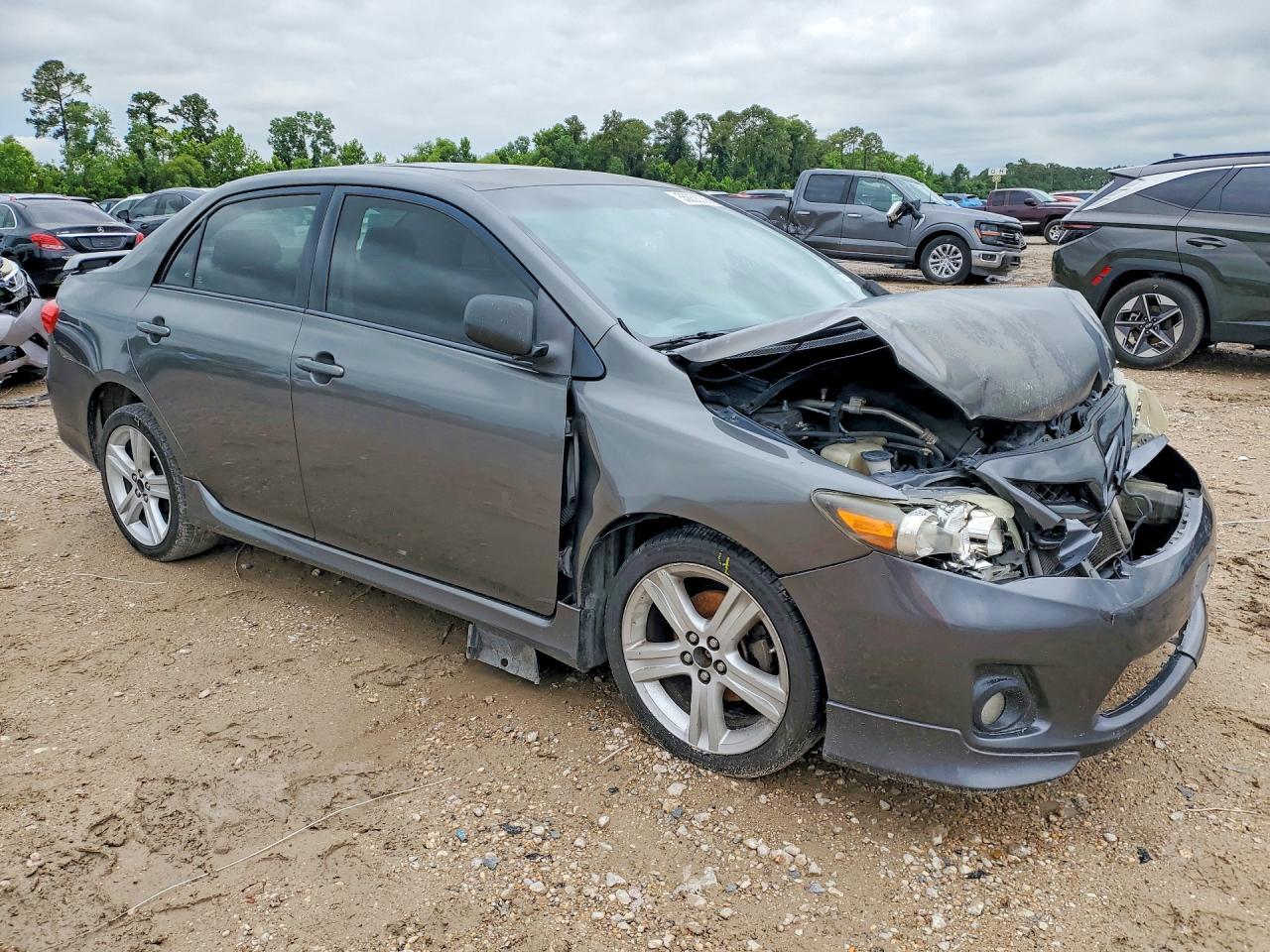 2013 Toyota Corolla S - Image 4