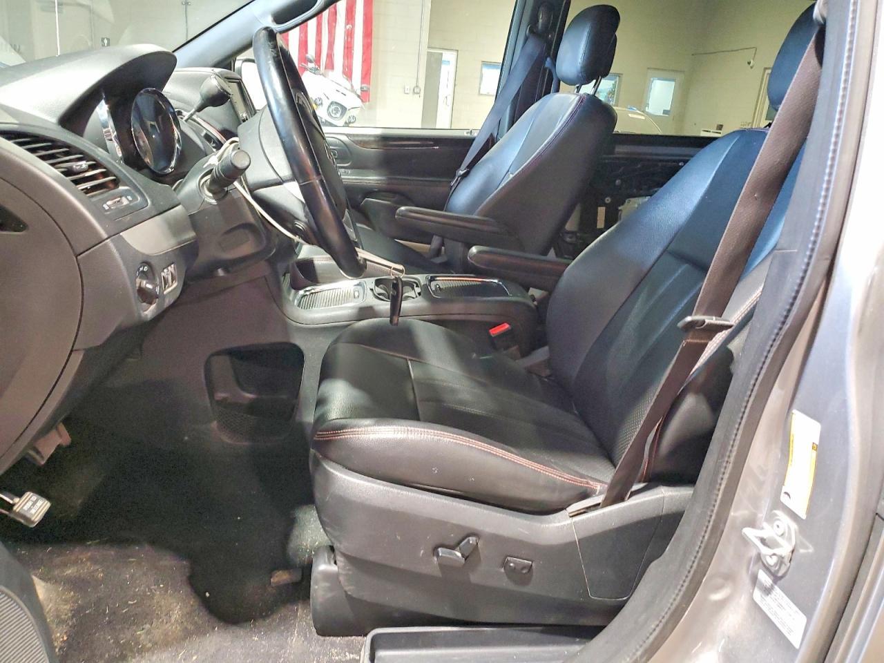 2016 Dodge Grand Caravan R - Фото 7