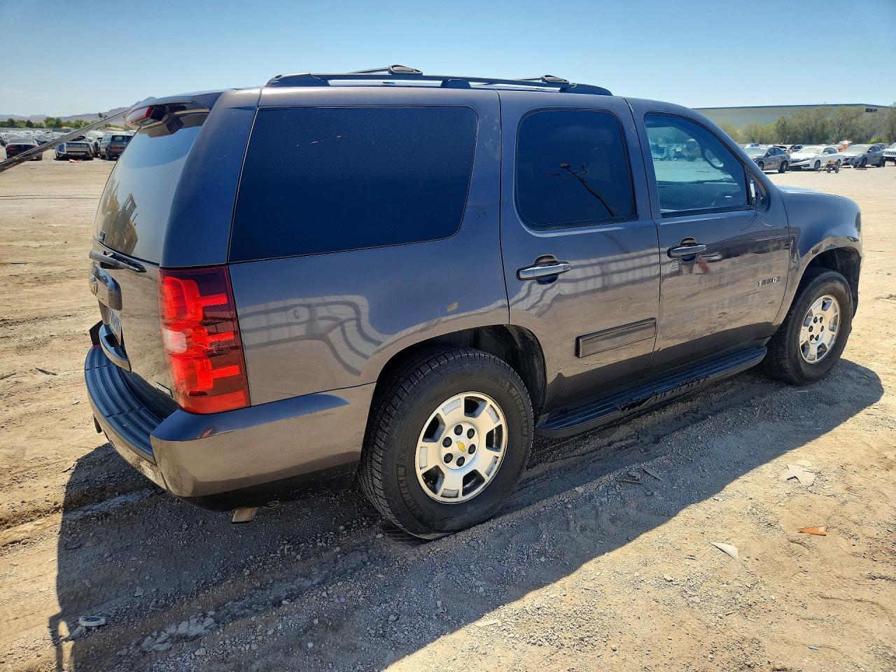 2010 Chevrolet Tahoe C1500 Lt - Image 3