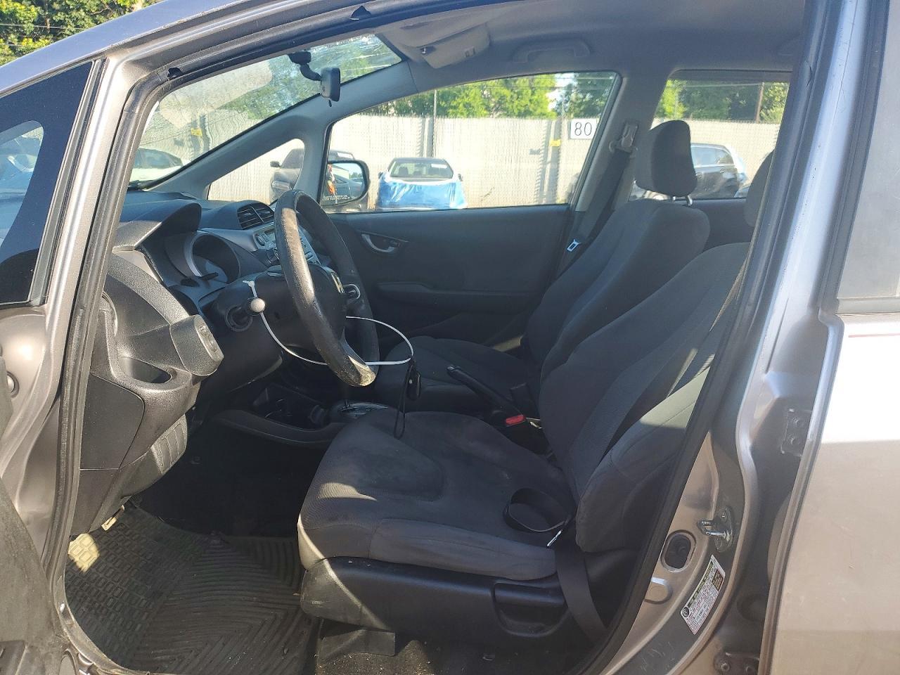 2010 Honda Fit - Фото 7
