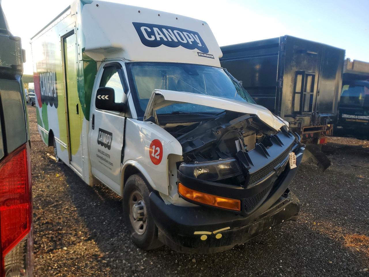 2021 Chevrolet Express G3500 Delivery Truck - Фото 4