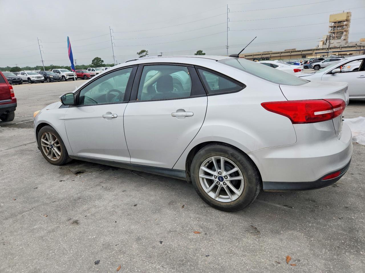 2017 Ford Focus Se - Фото 2