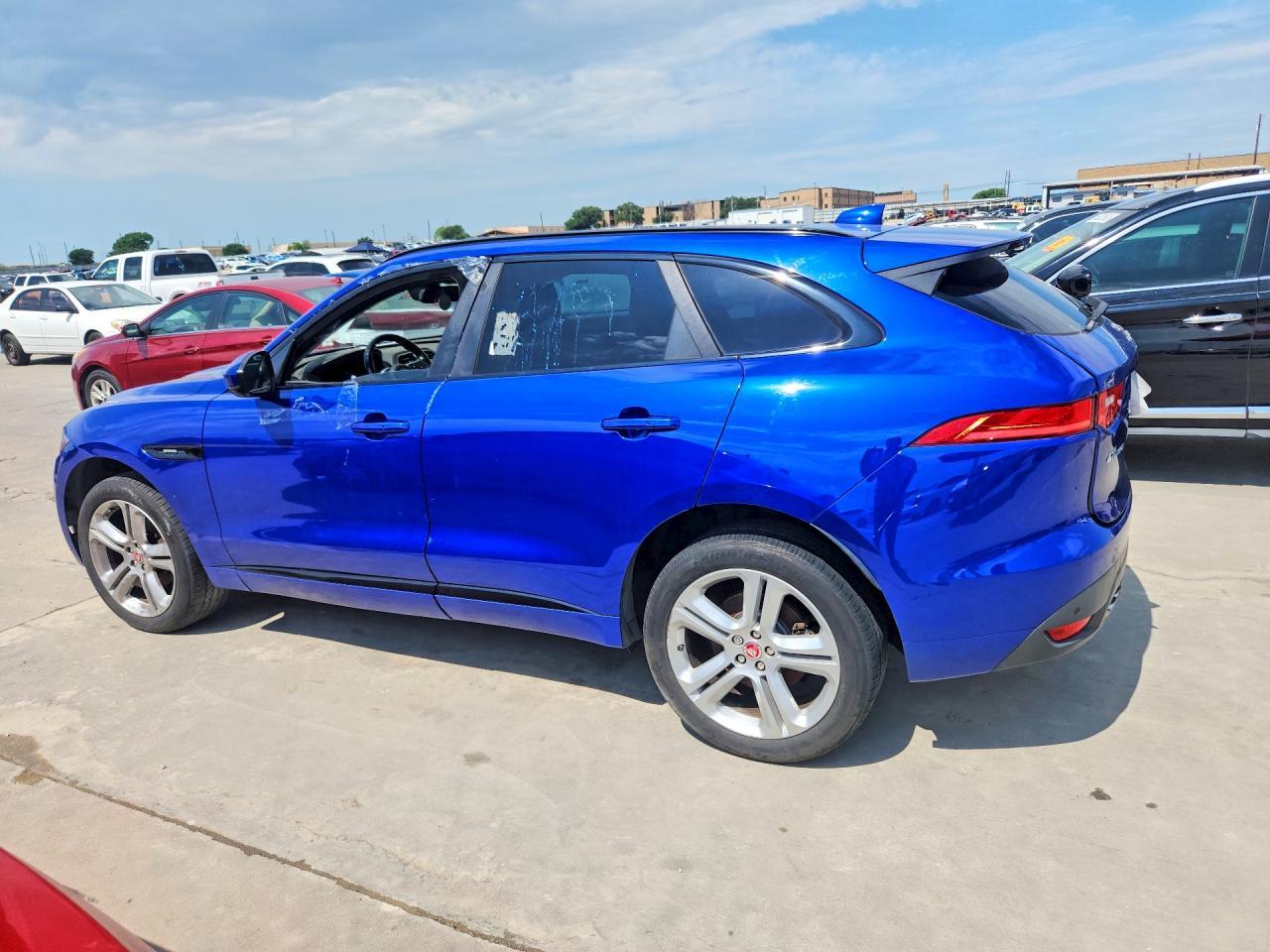 2018 Jaguar F-Pace R - Sport - Image 2