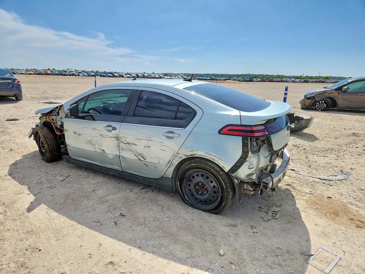 2013 Chevrolet Volt - Фото 2