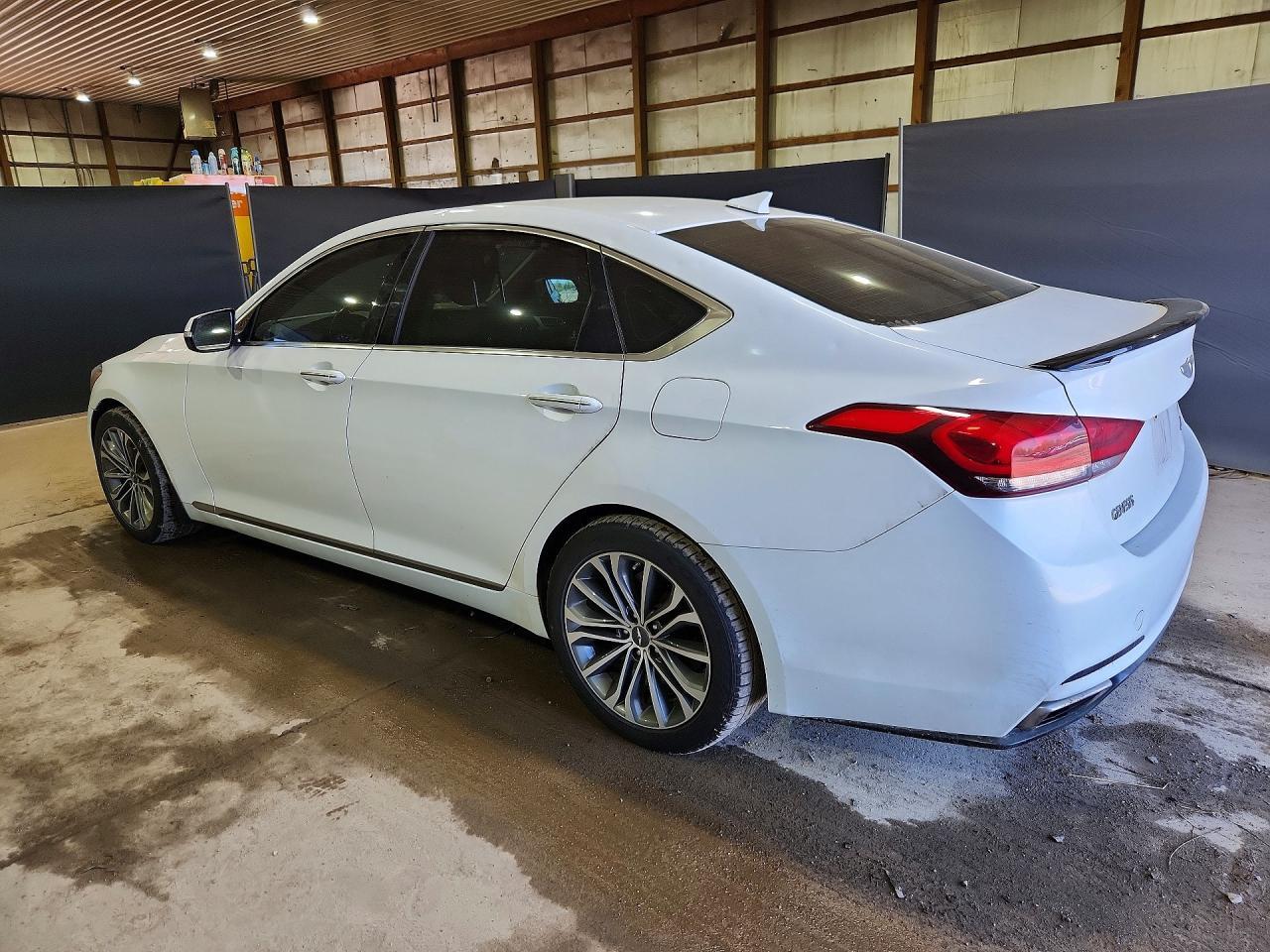 2015 Hyundai Genesis 3.8L - Фото 2