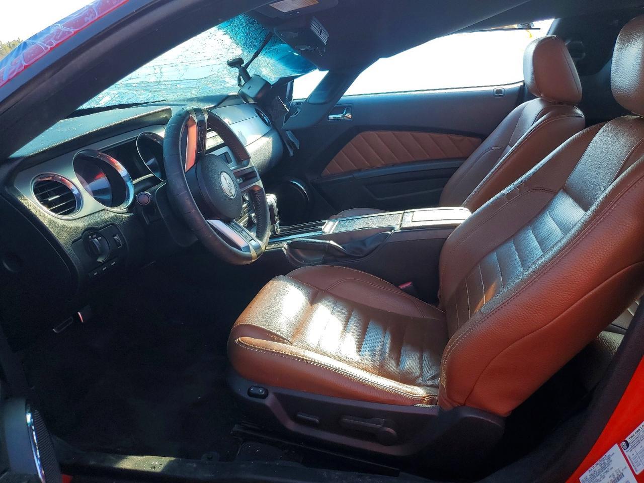 2011 Ford Mustang - Image 7