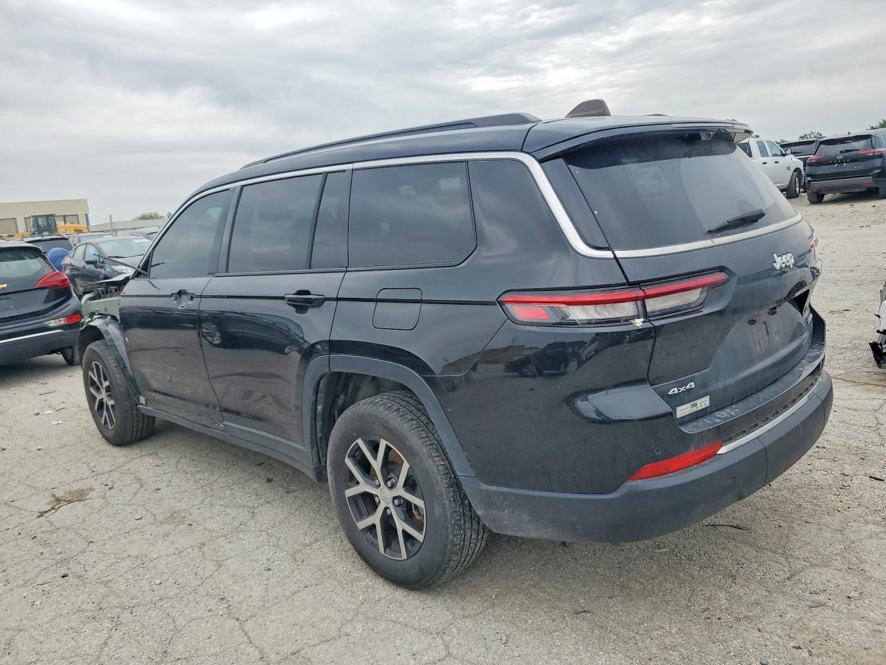 2024 Jeep Grand Cherokee L Limited - Image 2