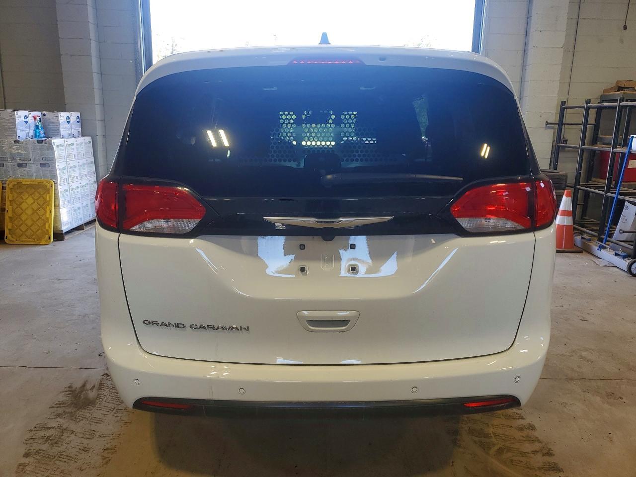 2025 Chrysler Grand Caravan Sxt - Фото 6