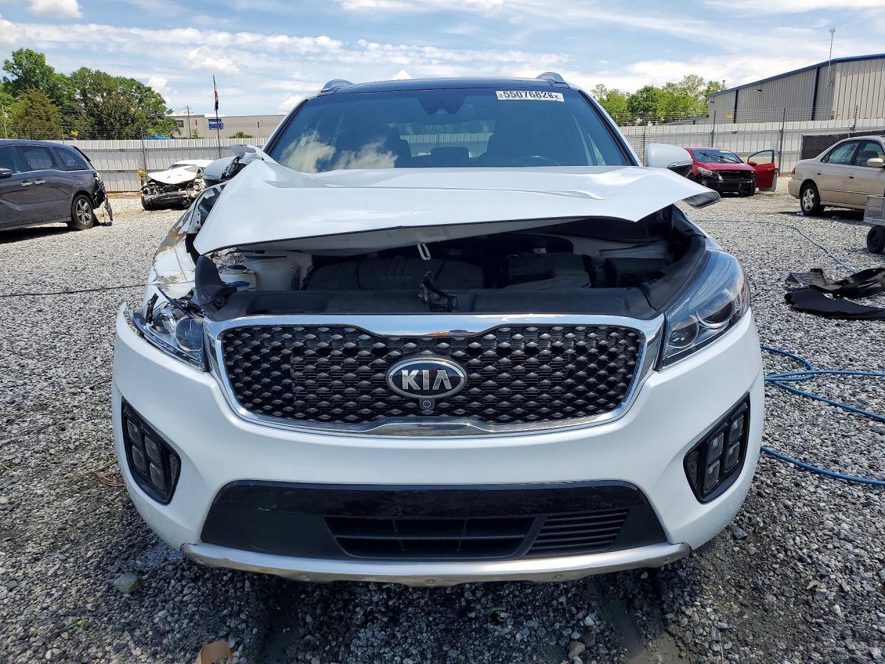 2016 Kia Sorento - Image 5
