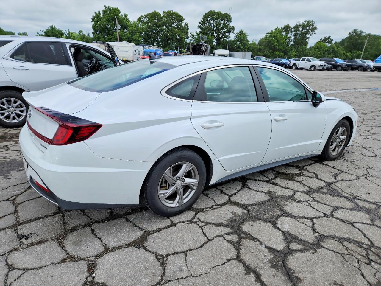 2021 Hyundai Sonata Se - Image 3
