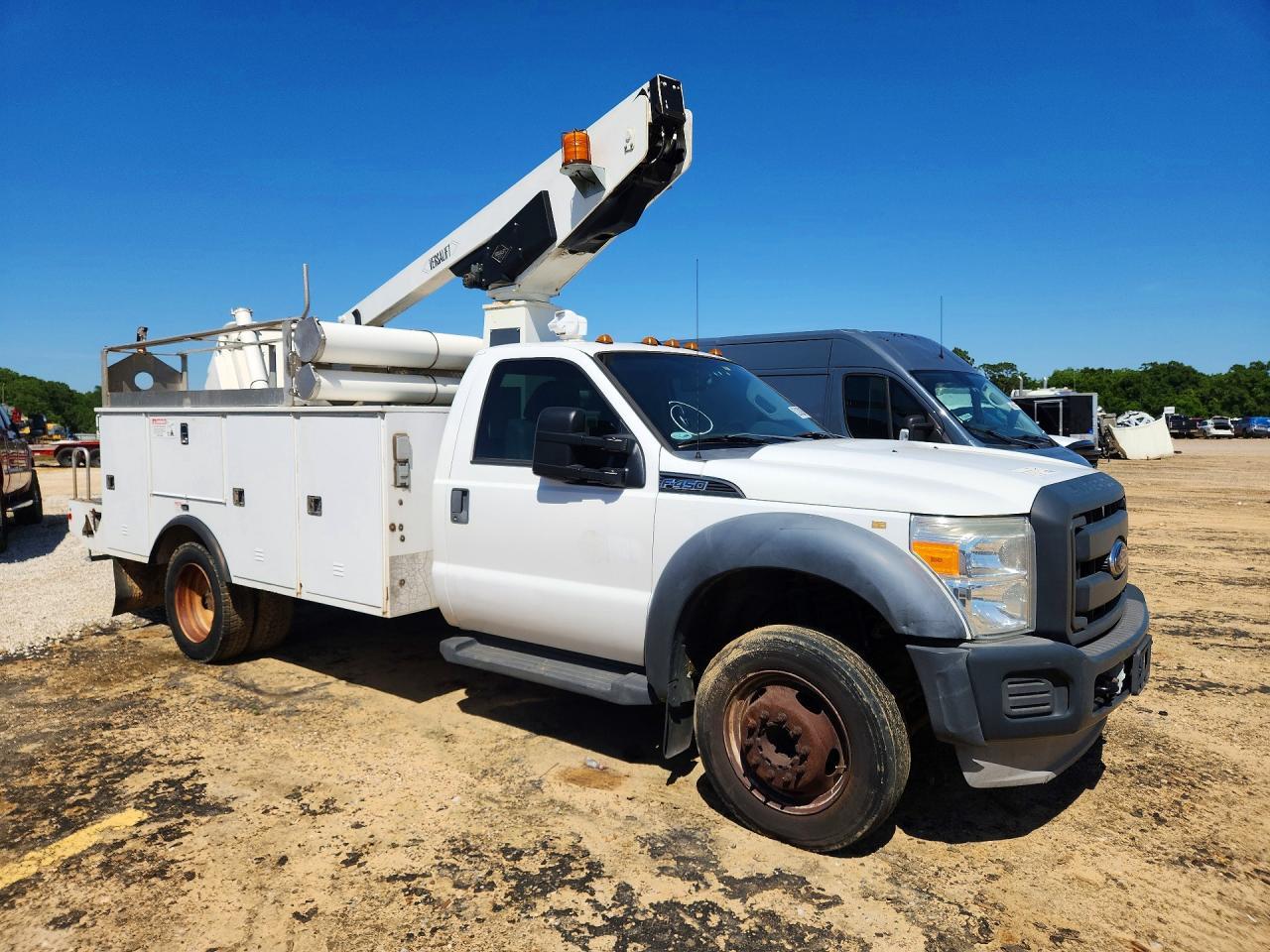 2014 Ford F450 Super Duty - Фото 4